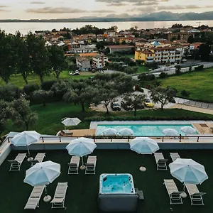  Appartement Monsurei, View